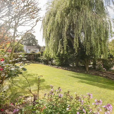 Willow House